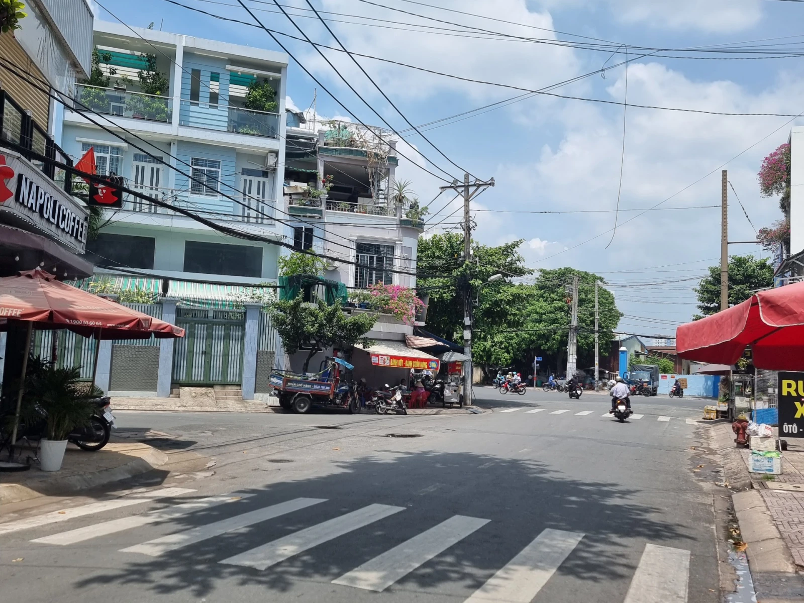 MẶT TIỀN KHU HIỆP TÂN NGANG 10X10M ĐANG CHO THUÊ LH — ảnh 1