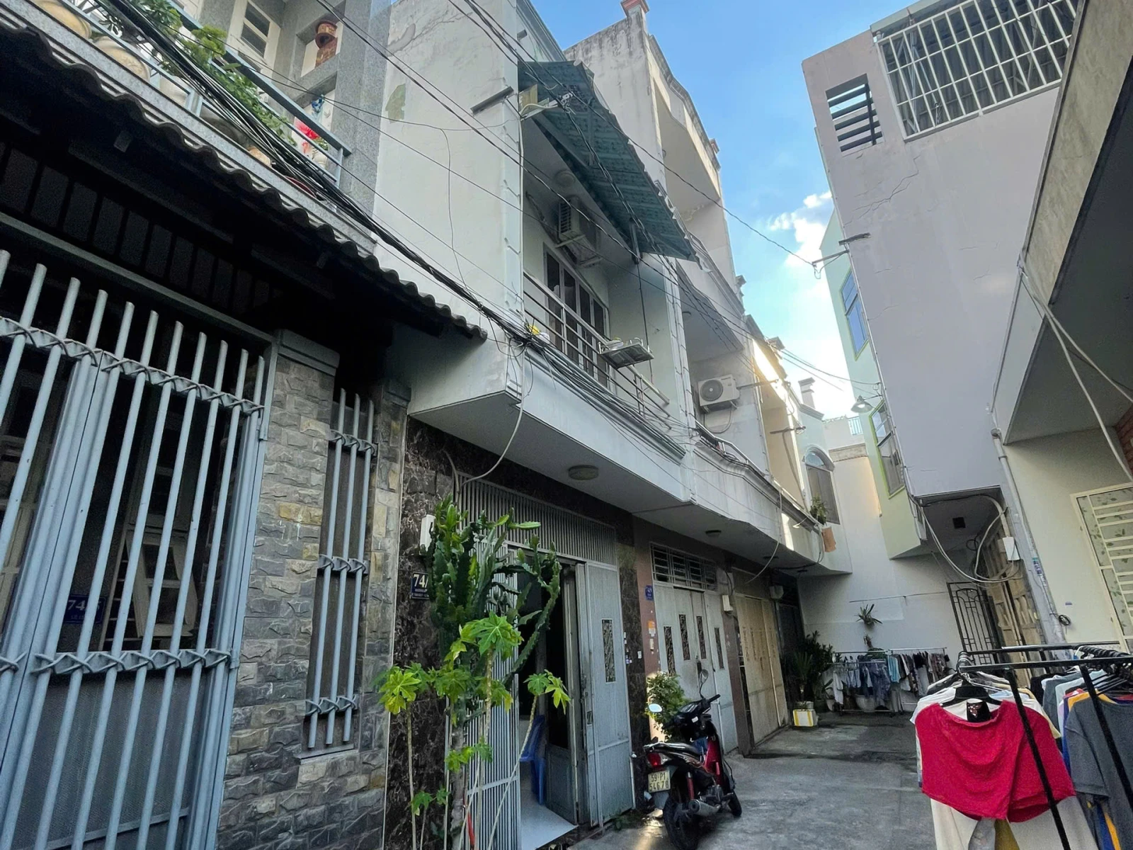 Nhà Hẻm 1/ đường lê liễu phường tân quý DT: 4x11m nhà 3 tầng [ Call: ] — ảnh 1