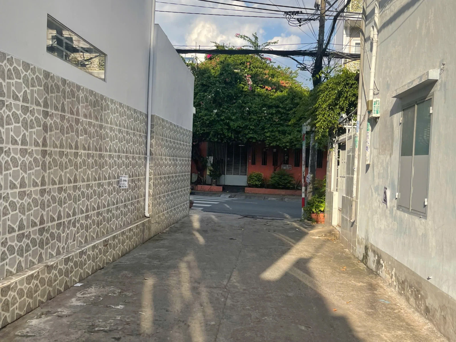 Nhà Hẻm 1/ đường lê liễu phường tân quý DT: 4x11m nhà 3 tầng [ Call: ] — ảnh 2