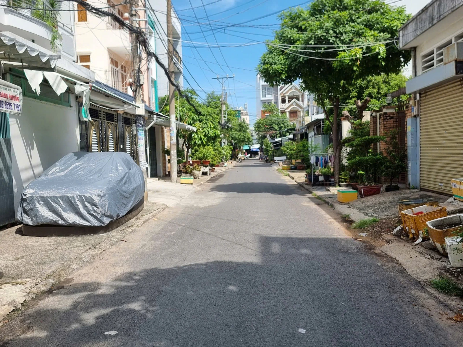 Nhà đường oto thông 10m ngay chợ vải phú thọ hòa Q.Tân Phú, cấp 4 ngang 4,7mx20m — ảnh 1