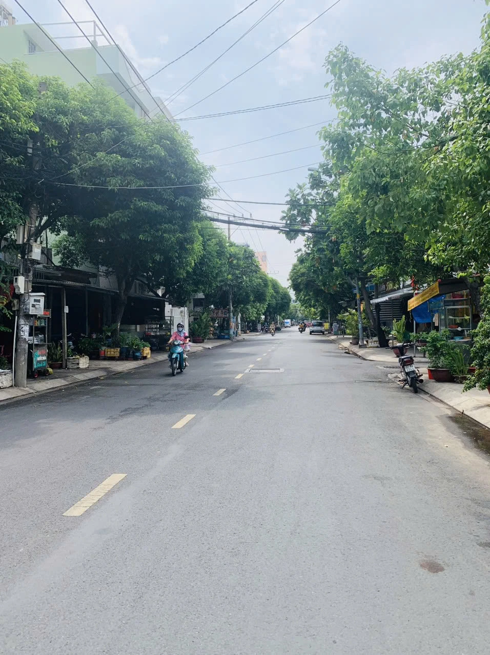 Nhà mặt tiền đường trần quang cơ khu sầm uất đường 14m nhà 3,5 Tầng ngang 4mx17m — ảnh 1
