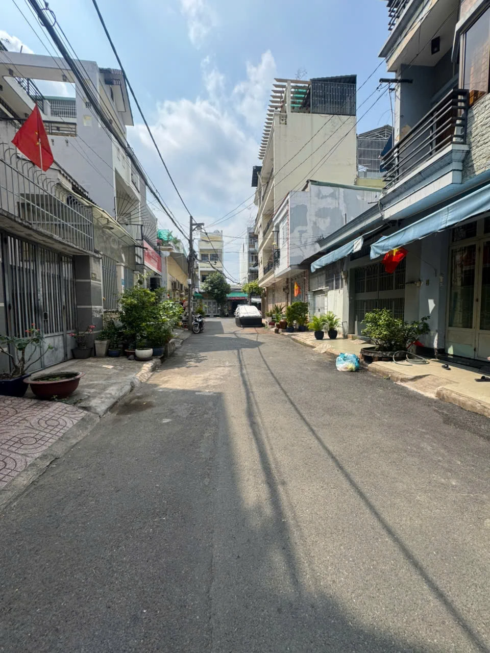 bán nhà hẻm nhựa 8m Phường Tân Sơn Nhì gần Lũy Bán Bích - Bàu Cát(4x19m 2 lầu st có thang máy) 11.6 — ảnh 1