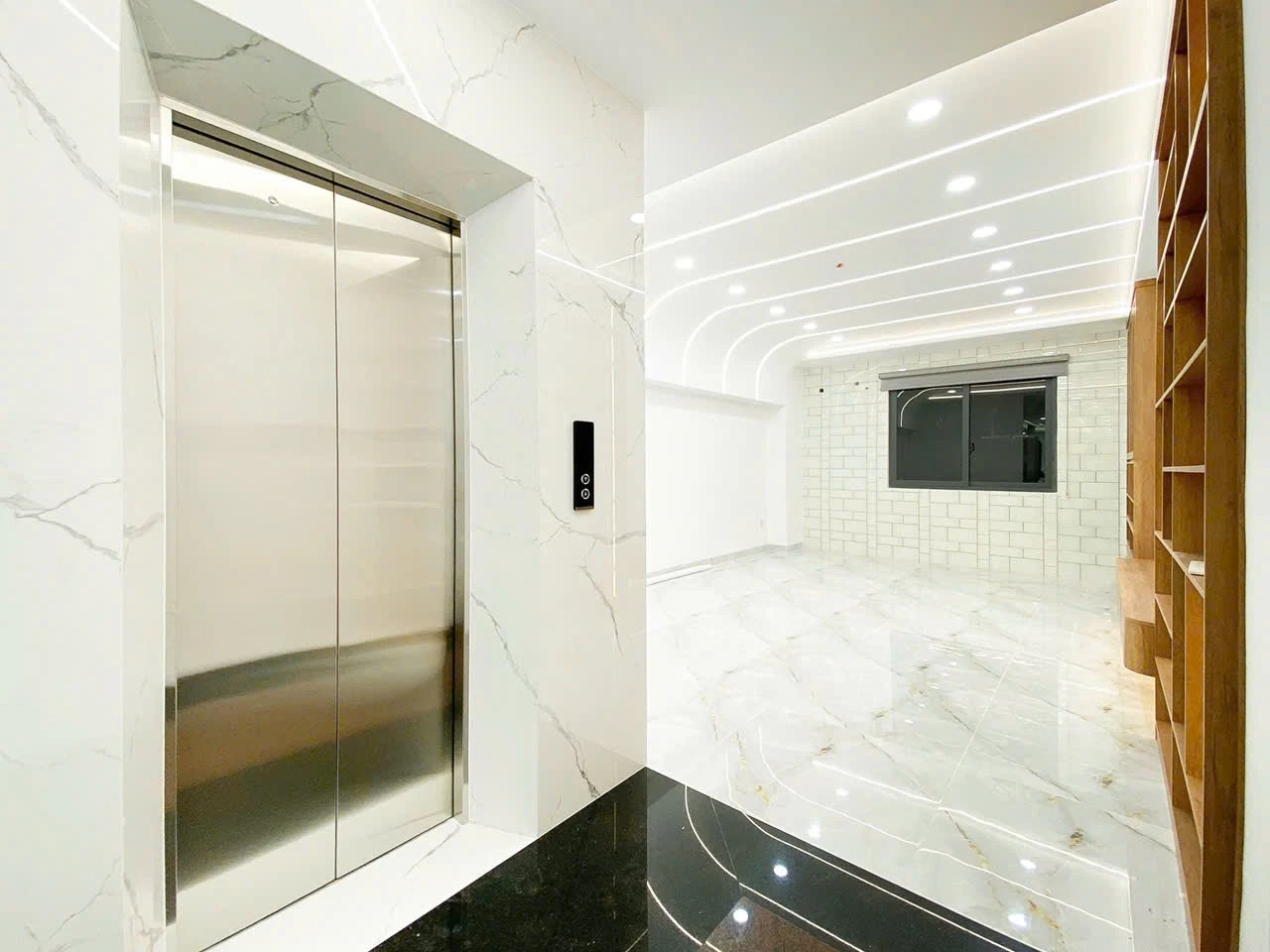 BÁN NHÀ ĐẸP 5 TẤM 639 HƯƠNG LỘ 2, BTĐ A – 4x20m, CÓ THANG MÁY — ảnh 3