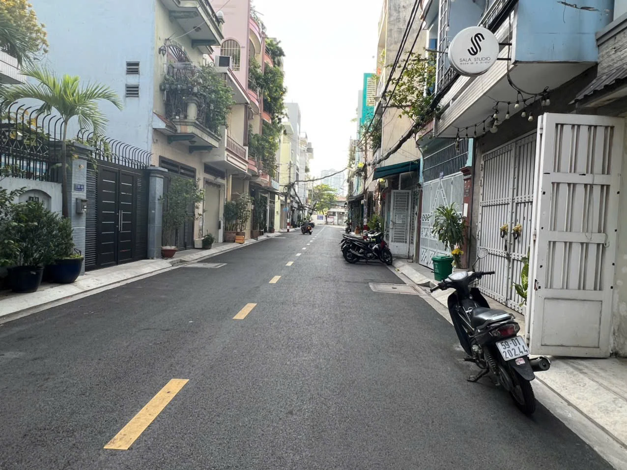 Bán nhà 3 tầng – 1 xẹc Lũy Bán Bích, Tân Phú, 4x15m, hướng Đông, hẻm 8m thông — ảnh 1