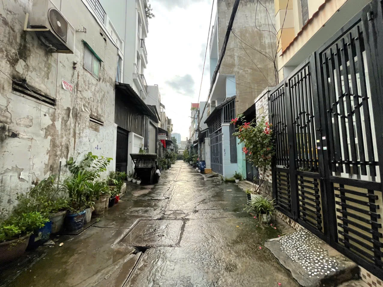 BÁN NHÀ 3 TẤM HẺM 5M THÔNG LÊ VĂN QUỚI – DT RỘNG 8M NGANG HIẾM • Diện tích: 8 x 11m (TDT 88m²) — ảnh 4