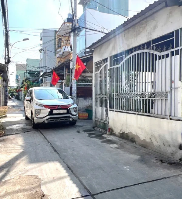 CĂN NHÀ HẺM XE HƠI – GÓC 2 MẶT TIỀN – ĐƯỜNG BÌNH TRỊ ĐÔNG • Diện tích: 4 x 22m (TDT 88m²)