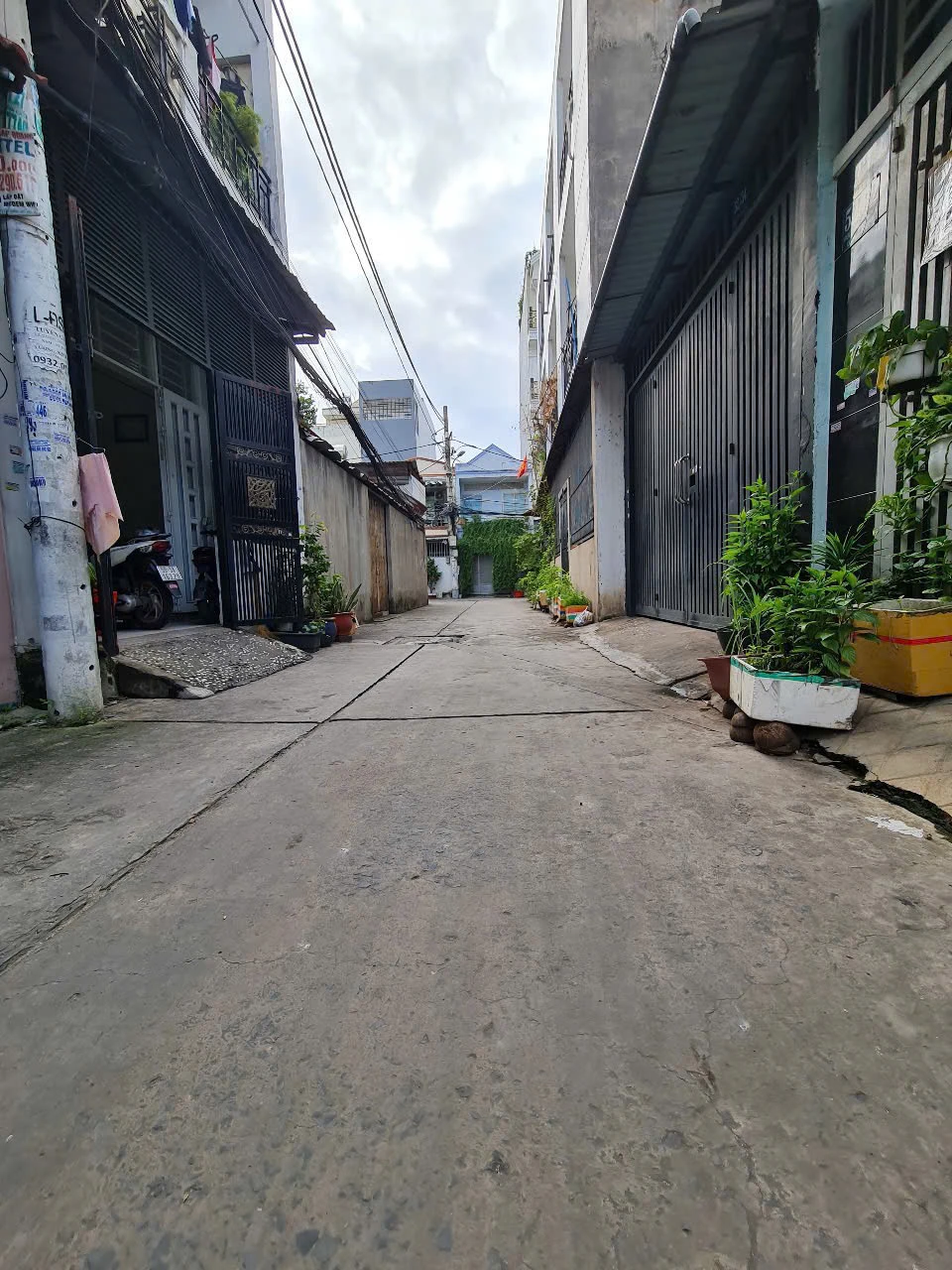 BÁN NHÀ HẺM 5M THÔNG – ĐƯỜNG SỐ 12, BÌNH HƯNG HÒA A, BÌNH TÂN • Diện tích: 4x20m (TDT: 80m2) — ảnh 2