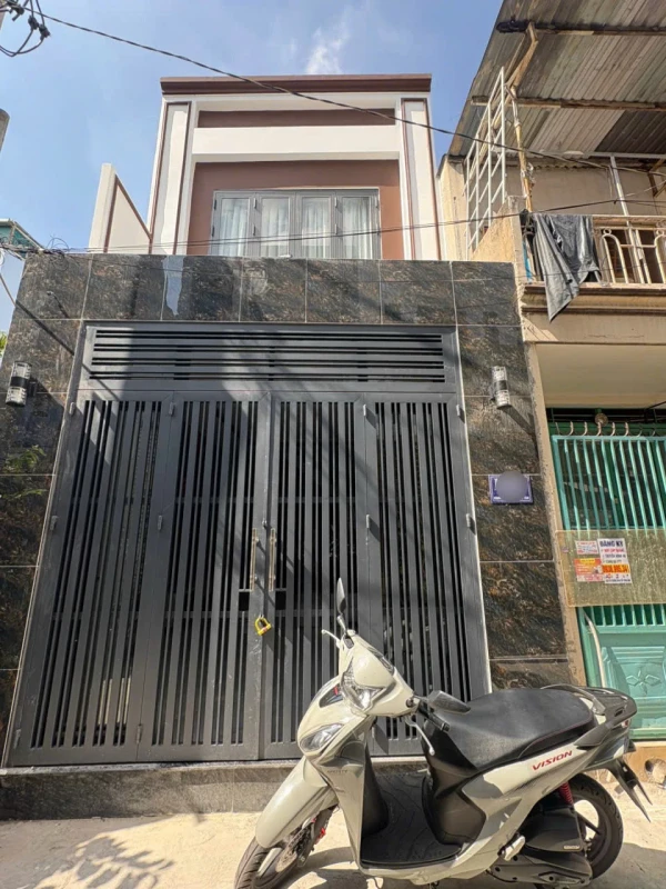BÁN NHÀ 1/ LIÊN KHU 1-6, P. BÌNH TRỊ ĐÔNG, Q. BÌNH TÂN – GẦN BỐN XÃ TÂN PHÚ • Diện tích: 4 x 10.5m