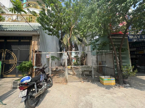 ĐẤT 2MT HIẾM – 413 LÊ VĂN QUỚI, P.BTĐA • DT: 5.15 x 22m, nở hậu 5.3m – phong thuỷ đẹp • 2 mặt tiền