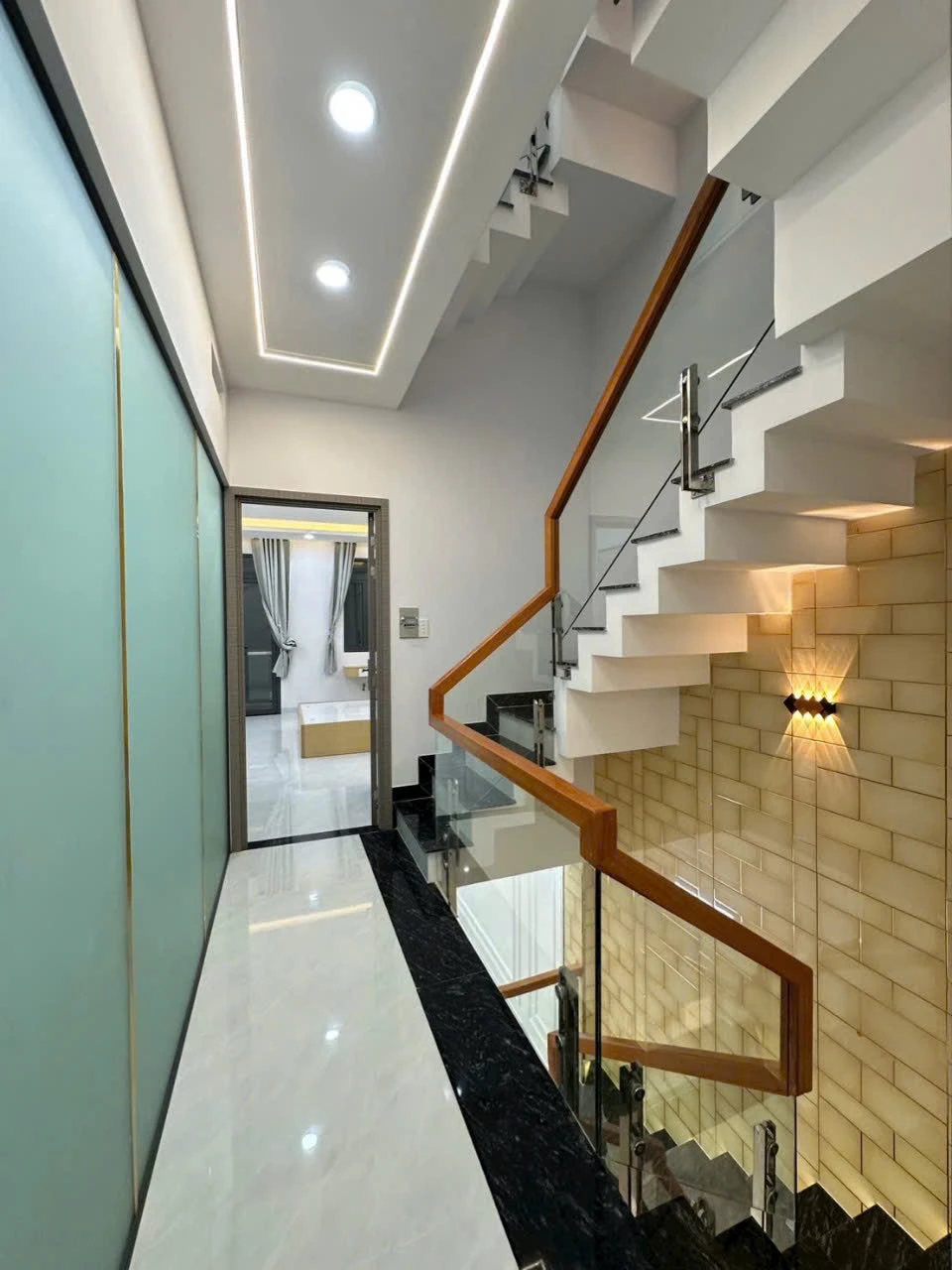 BÁN NHÀ 5 TẦNG KHU PHÂN LÔ HƯƠNG LỘ 2 – HXH 5M THÔNG, GIÁ TỐT • Diện tích: 4 x 14m (TDT 56m²) — ảnh 3