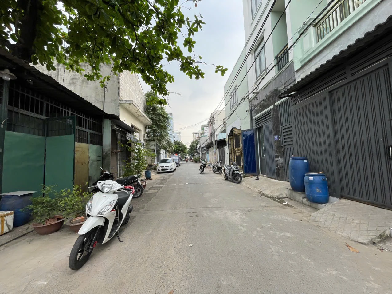 BÁN NHÀ HẺM NHỰA 8M – ĐƯỜNG LÊ VĂN QUỚI, BÌNH HƯNG HÒA A • Diện tích: 4 × 19.5m (78m²) — ảnh 1