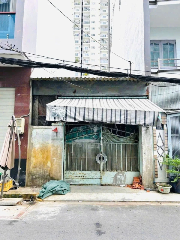 KHU VIP CAO CẤP - HẺM NHỰA 8M THÔNG XE HƠI – 710 LŨY BÁN BÍCH (4MX15M)_ CẤP 4 TIỆN XÂY MỚI