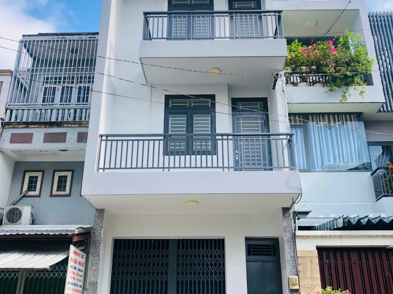 Mặt tiền đường 14m Lê Niệm, DT: 4.6mx18.5m, đúc 3 tấm — ảnh 1