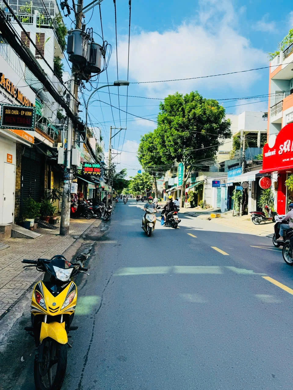 MTKD đường Tân Quý - 3 lầu - DT 5.2x33m nở hậu — ảnh 1