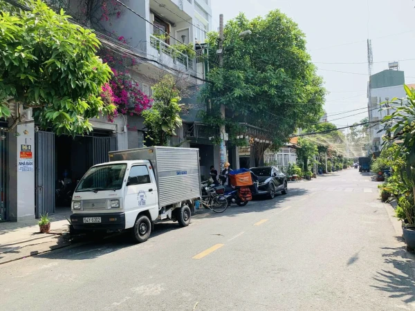 MTNB Độc Lập: 4.3x21m, gác lửng, nhà ở liền, (giá tốt)