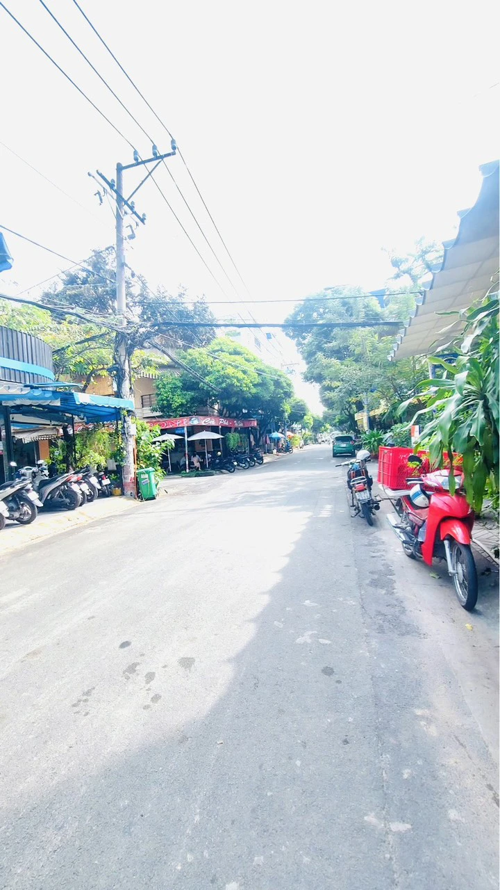 Bán nhà MT đường Nguyễn Thái Học (4x18m) 2 lầu., P Tân Thành, Q Tân Phú — ảnh 2
