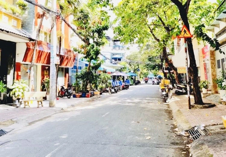 Bán nhà MT đường Nguyễn Thái Học (4x18m) 2 lầu., P Tân Thành, Q Tân Phú — ảnh 4