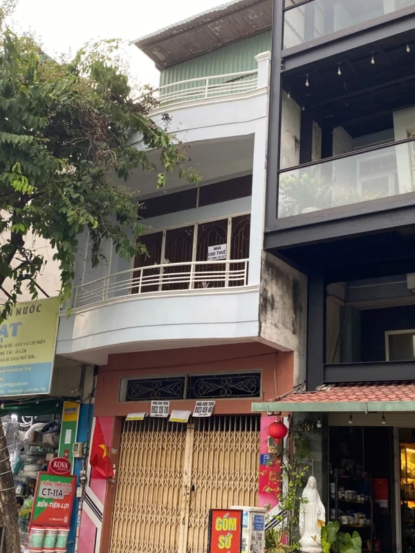 Bán nhà mặt tiền Độc Lập, phường Tân Quý, quận Tân Phú.