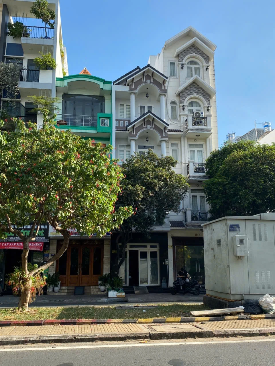 Bán nhà mới đẹp đối diện công viên Lê Thúc Hoạch, quận Tân Phú. — ảnh 1