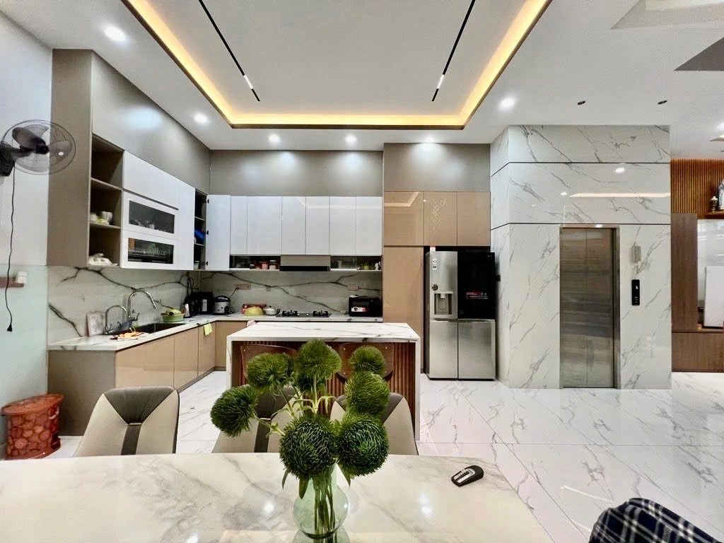 Nhà Đẹp HXH VIP Thoại Ngọc Hầu – 6x17m – 4 tầng – Có thang máy — ảnh 5
