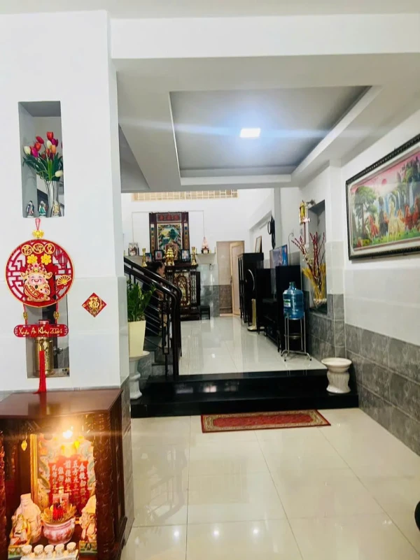HXH Diệp Minh Châu, P. Tân Sơn Nhì, DT lớn: 4x18m - Lửng 2 Lầu ST.