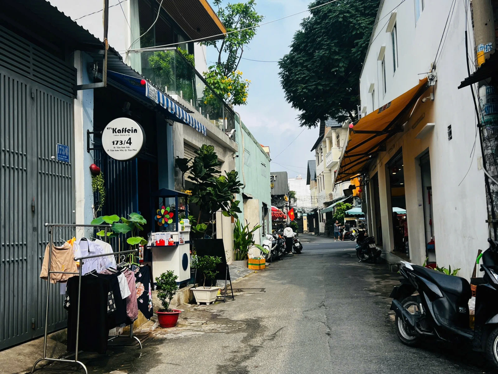 Bán nhà hẻm 8m thông, đường Tân Sơn Nhì, Q.Tân Phú DT: 12x18m, NH 13.6m, TDT ~200m² — ảnh 2