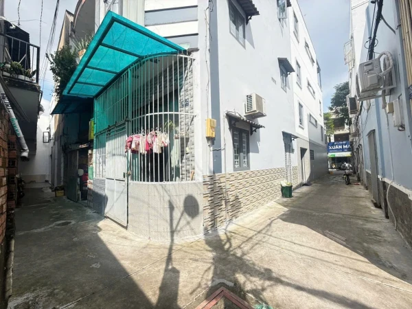Siêu phẩm ngang 4.6m đúc 1 lầu hẻm ba gác đường Vườn Lài Q.Tân Phú