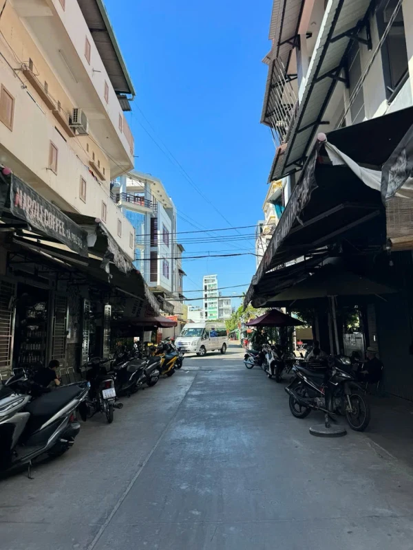 Bán nhà hẻm xe hơi 6m thông đường Tân Hương Q.Tân Phú 117m2 đúc 3 tấm