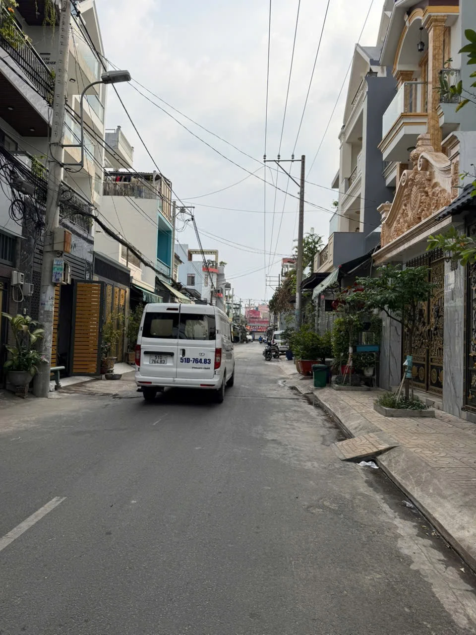 Bán nhà mặt tiền đường số 6 LVQ Q.Bình Tân 140m2 cấp 4 — ảnh 2