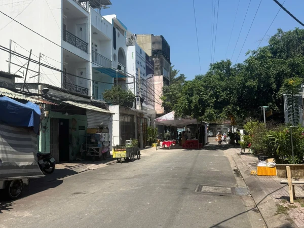 Nhà hẻm 8m thông đường Vườn Lài Q.Tân Phú 80m2 đúc 3 tấm