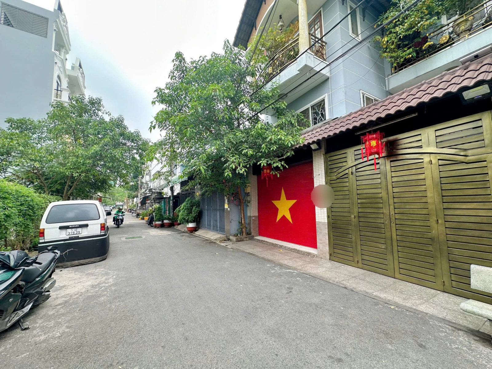 Bán biệt thự ngang 8m hẻm xe hơi đường Kênh Nước Đen Q.Bình Tân 150m2 đúc 4 tấm — ảnh 1