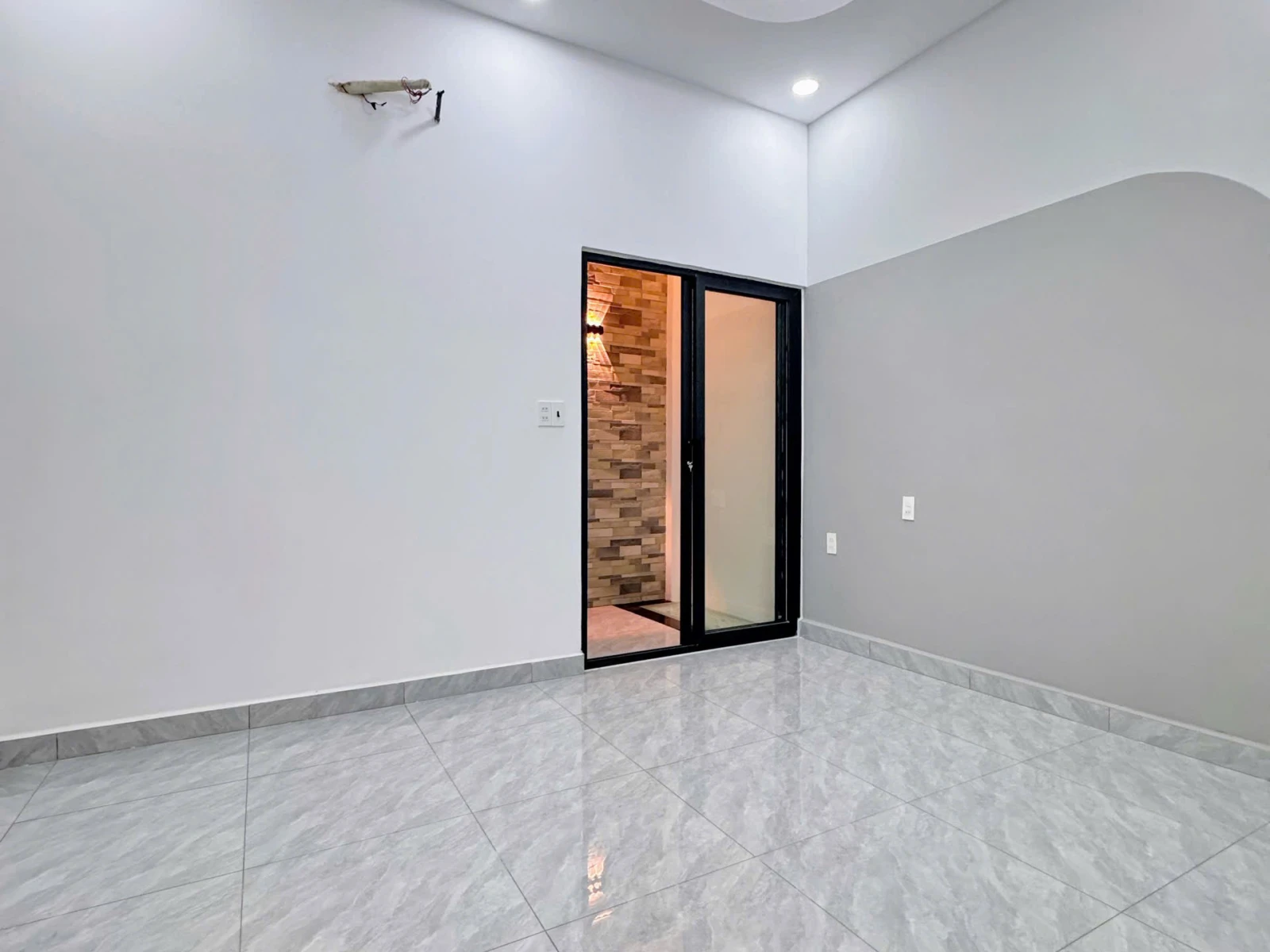 Nhà đẹp 3PN hẻm xe hơi đường số 8 P.BHH Q.Bình Tân 64m2 đúc 1 lầu — ảnh 4
