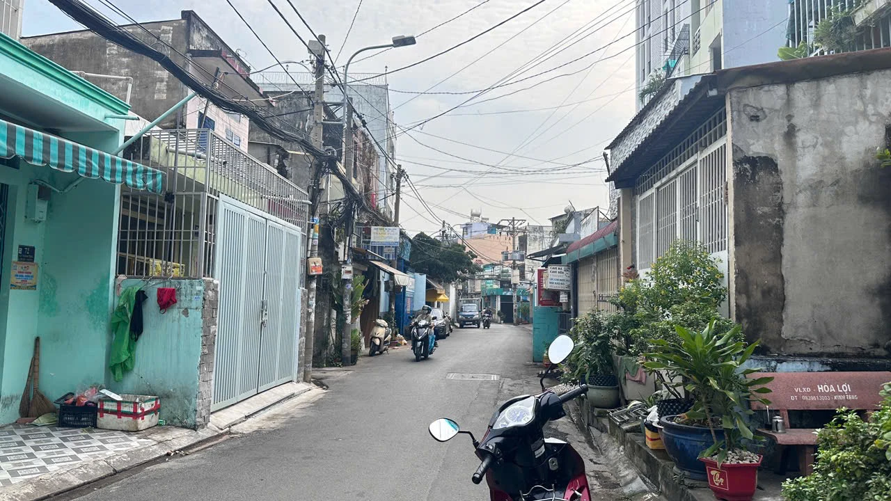 Bán nhà mặt tiền kinh doanh đường Lý Thánh Tông Q.Tân Phú 61m2 đúc 2 tấm — ảnh 3