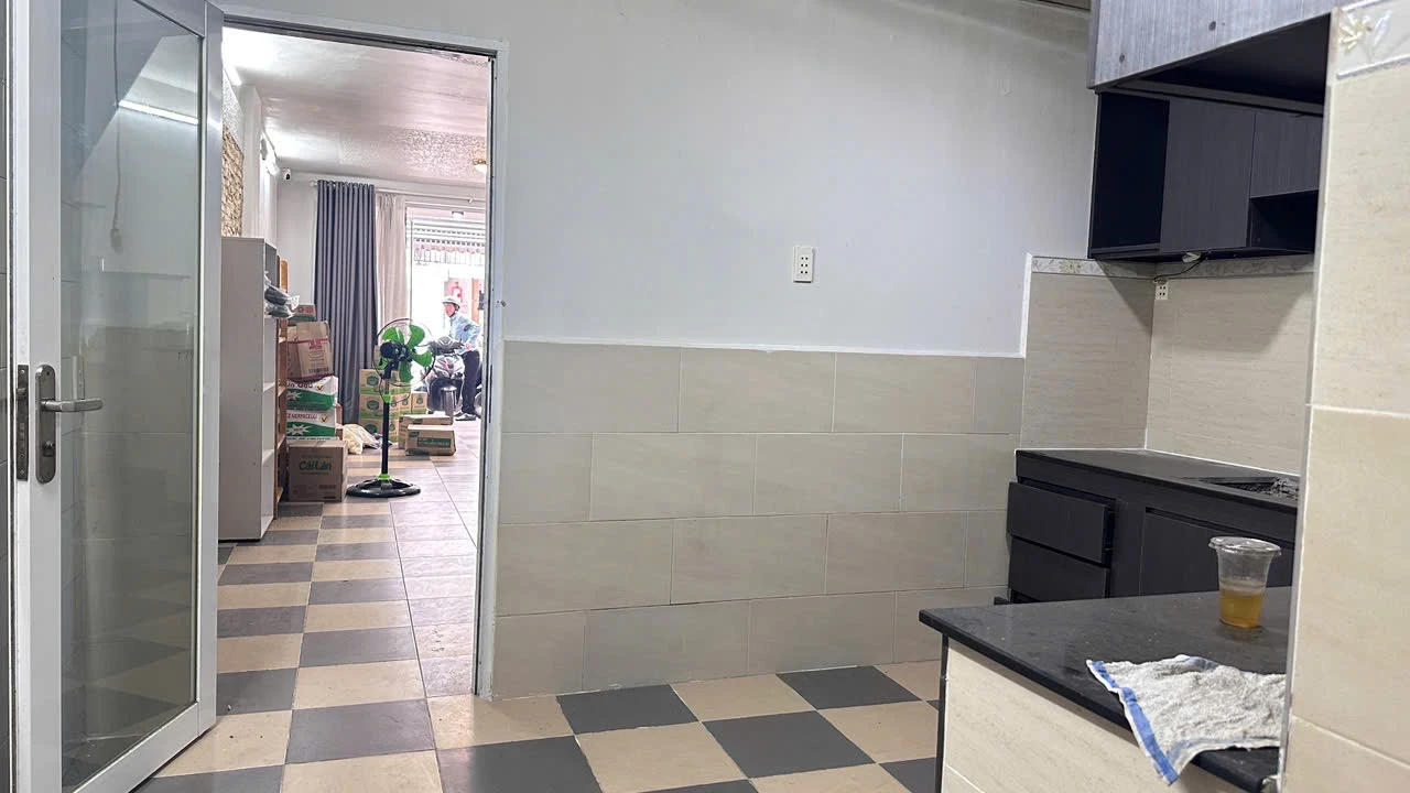 Bán nhà mặt tiền kinh doanh đường Lý Thánh Tông Q.Tân Phú 61m2 đúc 2 tấm — ảnh 5