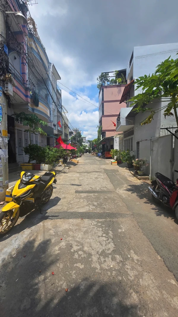 Siêu phẩm nhà 3.5 tấm hẻm 8m đường Tô Hiệu Q.Tân Phú 48m2