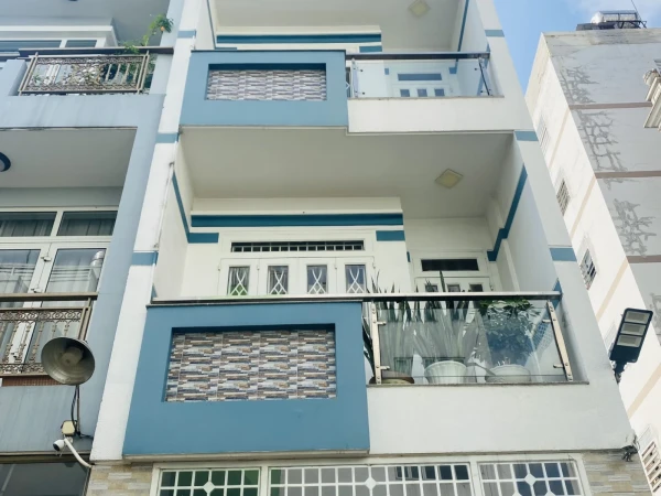 Nhà bán đường Bờ Bao Tân Thắng ngay Aeon Tân Phú 4 tầng (4x16m), 2 lầu ST, thang máy