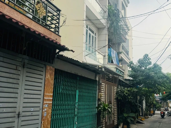 Bán nhà HXH thông đường Vườn Lài, DT: 4x16m - 2 Lầu ST.