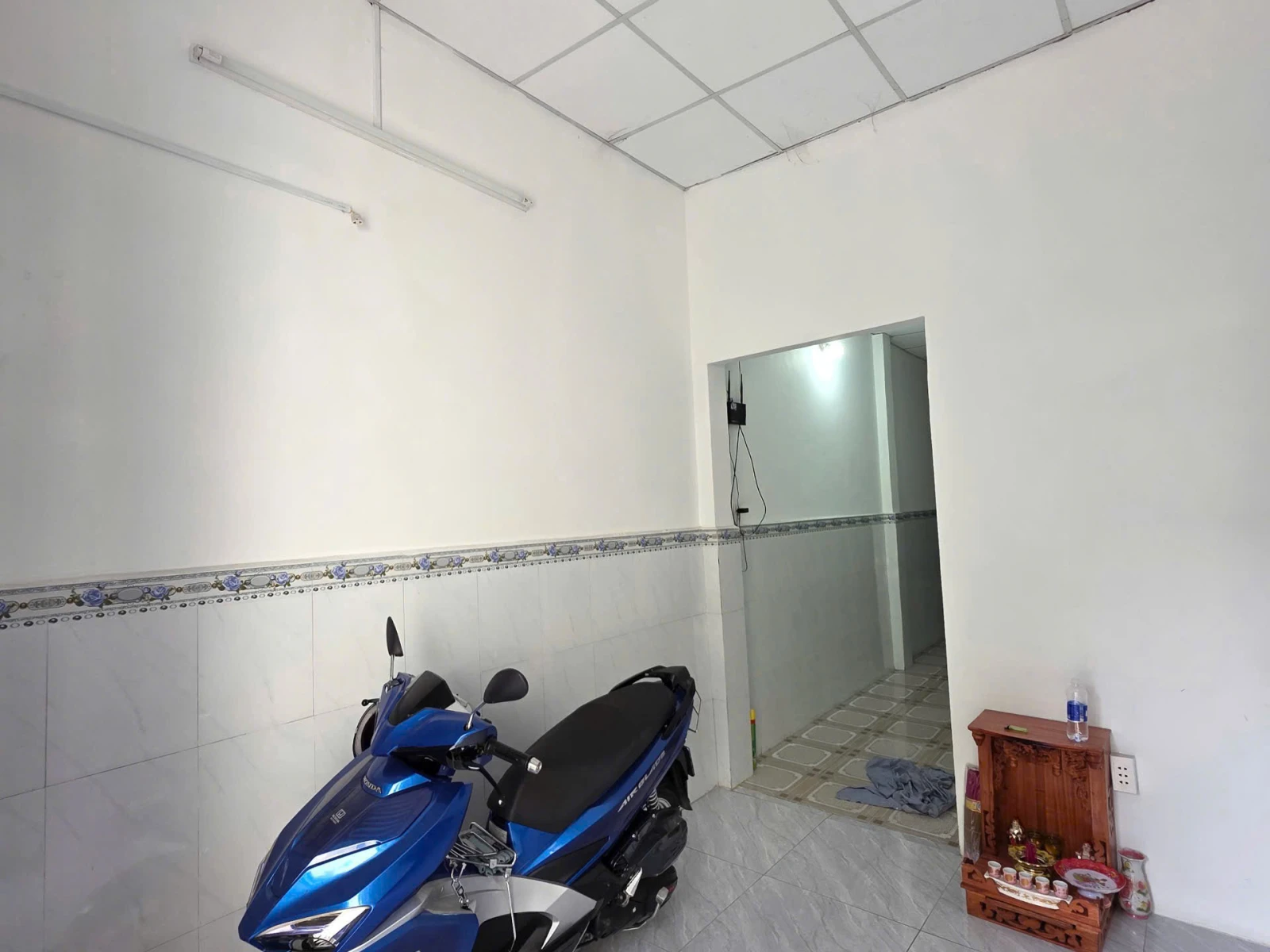 Nhà giá tốt ngang 5.6m đường Lê Đình Cẩn 82m2 cấp 4 — ảnh 3
