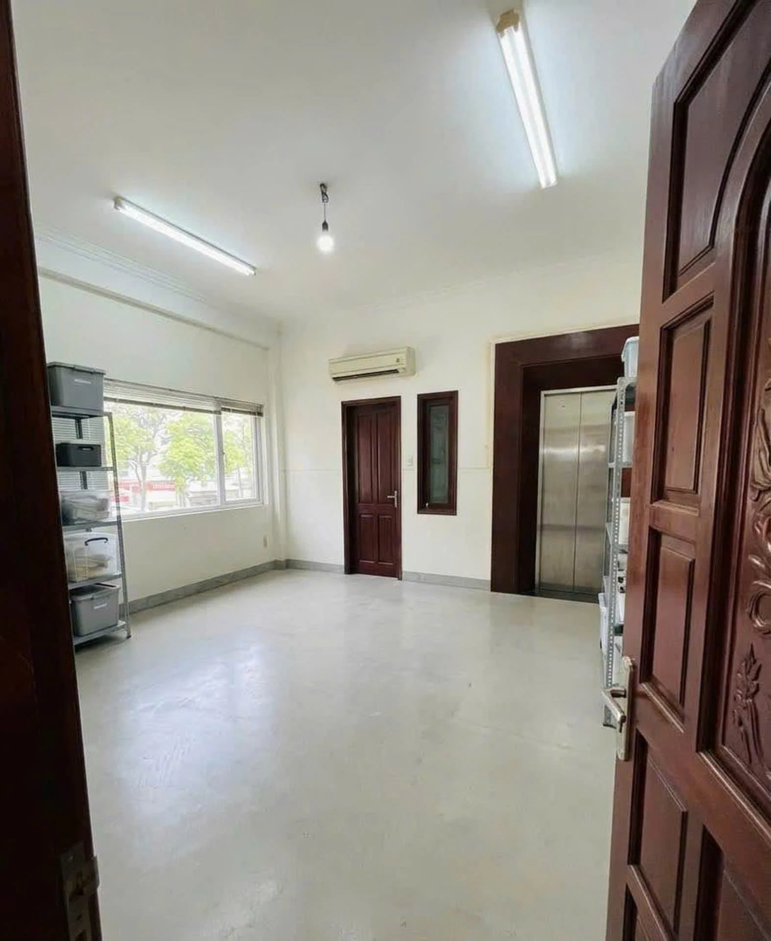 SIÊU PHẨM 5 TẦNG THANG MÁY - ĐỖ THỪA LUÔNG - NGANG 5M HIẾM_DT: 5X20M, NHÀ ĐẸP — ảnh 1