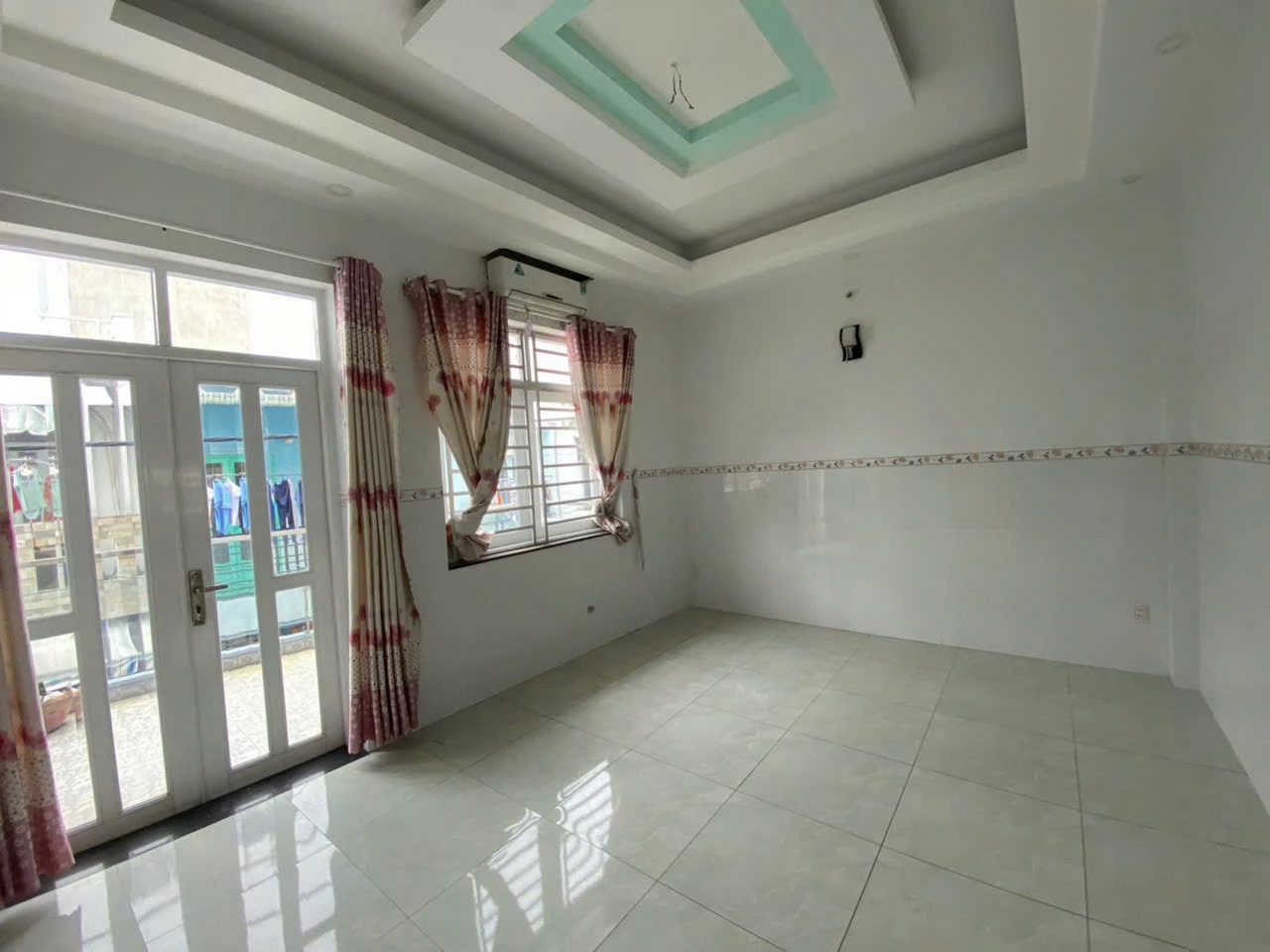 Nhà đẹp giá mềm-2 lầu ST -Dọn vào ở ngay — ảnh 3
