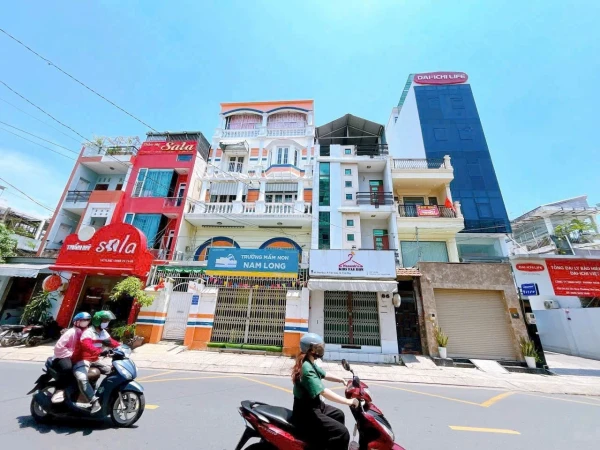 BÁN NHÀ MẶT TIỀN đường TÂN QUÝ – 5x20m – 2 LẦU + SÂN THƯỢNG – HƯỚNG ĐÔNG
