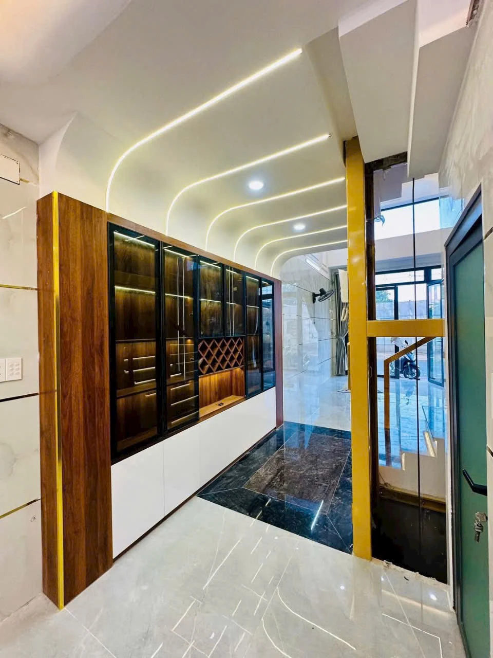 Nhà mặt tiền Ao Đôi, 4x16m, 5 tấm có thang máy, hẻm 10m — ảnh 3