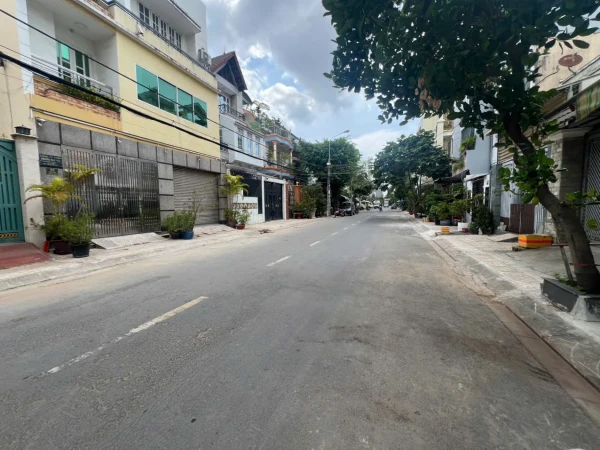 NGANG KHỦNG 10x22m DƯƠNG KHUÊ – LẦU ST – KHU BÀN CỜ HIỆP TÂN,LH