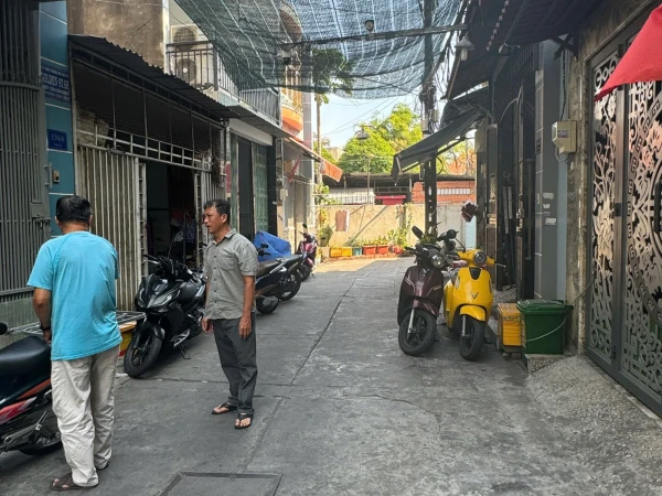 bán nhà 194/ Gò Dầu phường Tân Quý 4,4x20m call