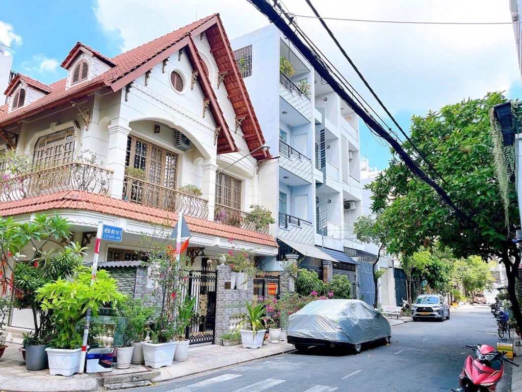 Bán nhà hẻm nhựa 8m Thông Trần Văn Ơn - có khuôn viên riêng 4x18m 3 Lầu mới — ảnh 2