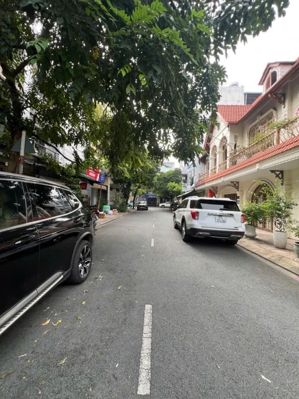 Bán nhà hẻm nhựa 8m Thông Trần Văn Ơn - có khuôn viên riêng 4x18m 3 Lầu mới