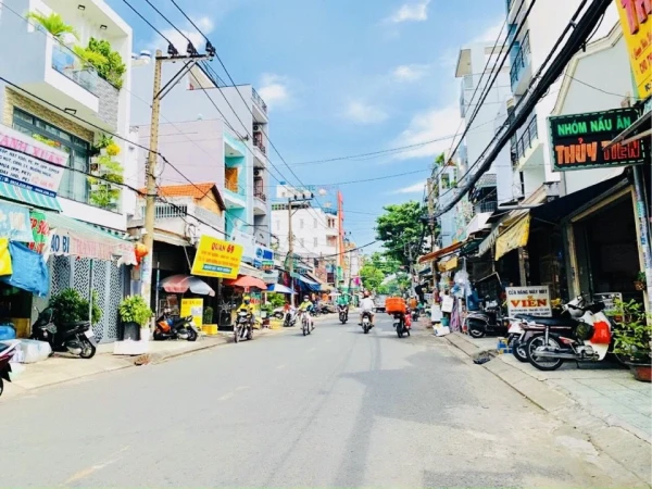 Bán nhà MT đường Nguyễn Súy gần chợ Tân Hương (4x20m vuông vức) nhà cấp 4