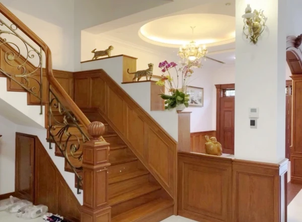 Bán biệt thự đẹp phường Phú Thạnh 8.5mx18m (1 trệt + 2 lầu) – Q. Tân Phú