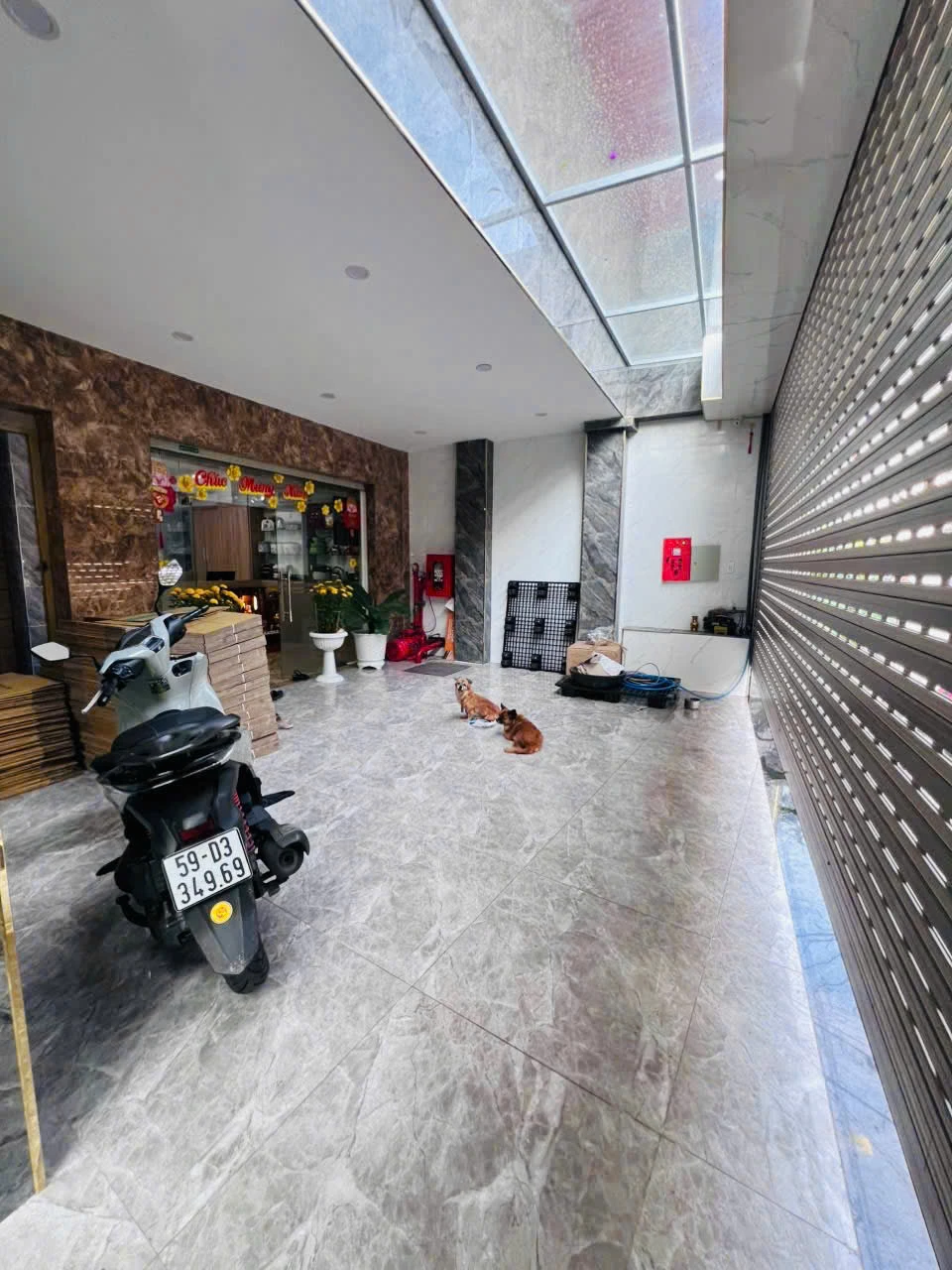 Bán nhà MT Đô Đốc Long, DT 6X19m, 1 trệt 4 lầu ST — ảnh 2