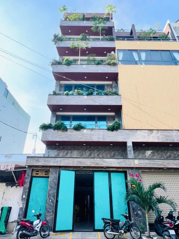 Bán nhà MT Đô Đốc Long, DT 6X19m, 1 trệt 4 lầu ST